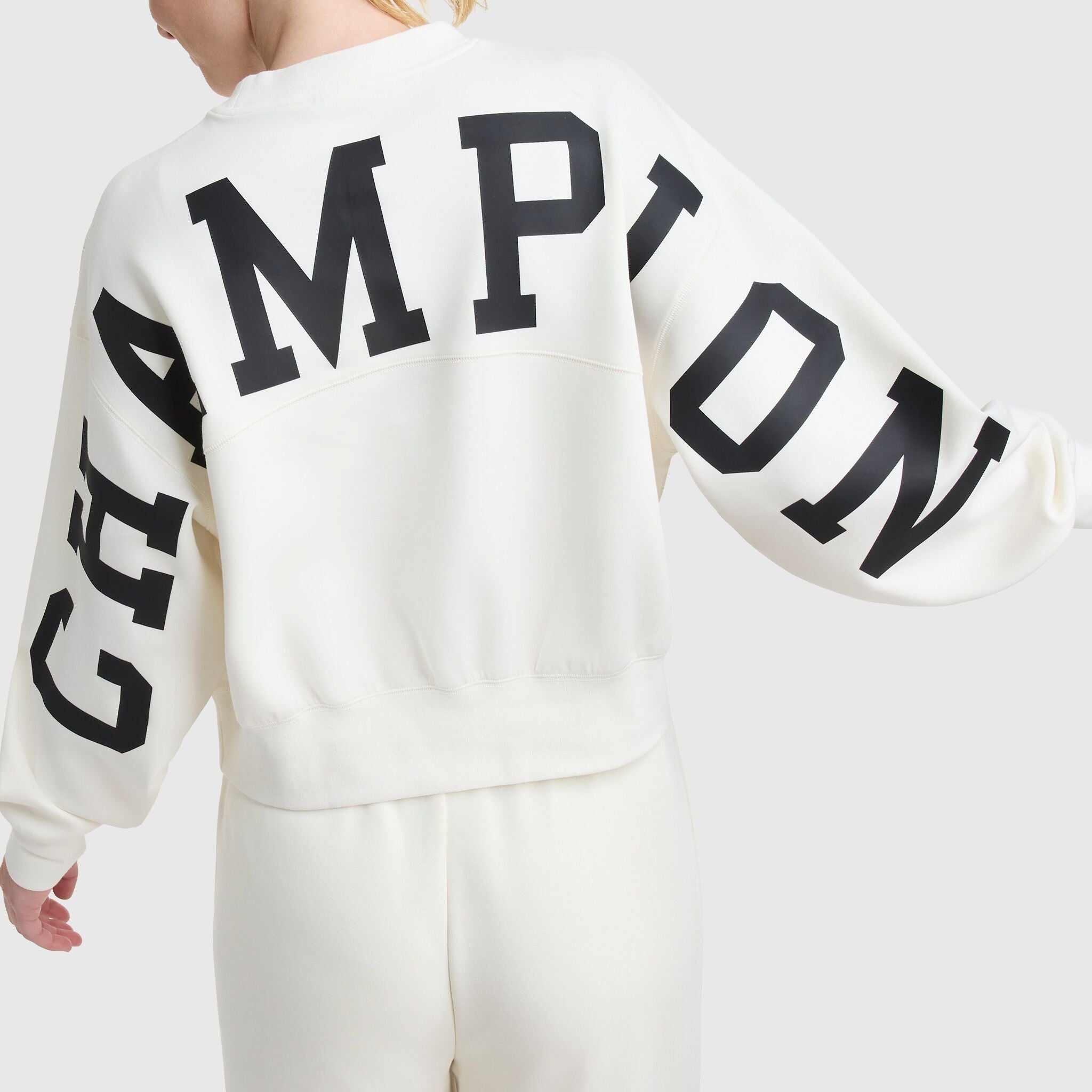 Champion Endzone Loose Fit Crewneck - Unbleached Cotton